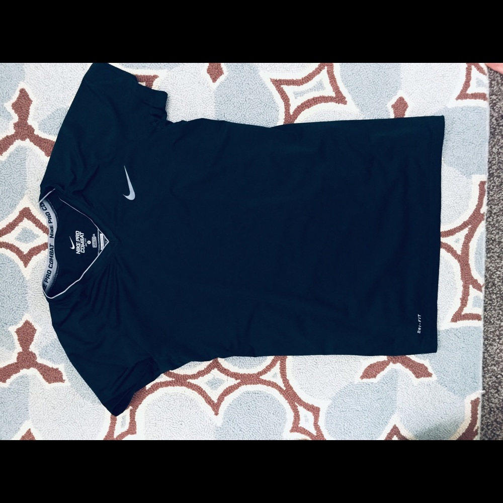 Nike Combat Short Sleeve Dri Fit